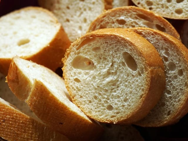 Baguette tradition