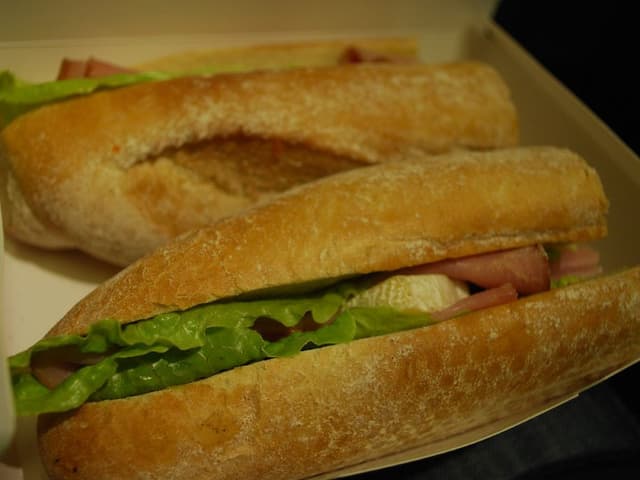Sandwich jambon-beurre