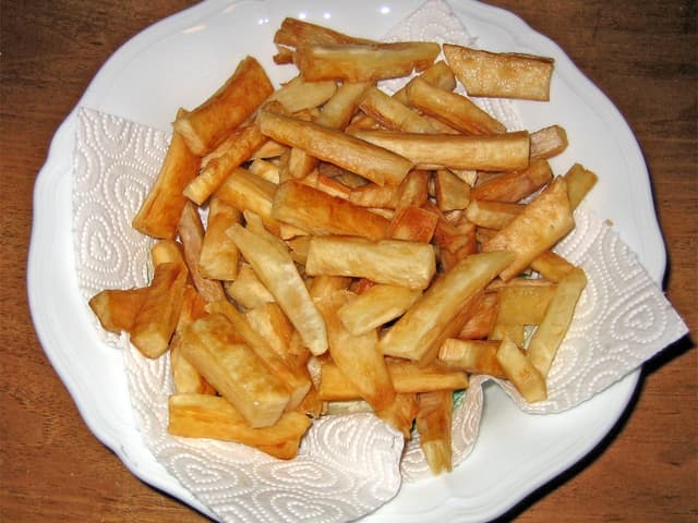 Frites de manioc